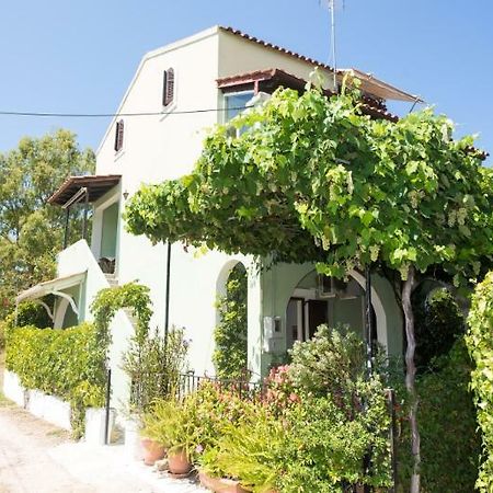 Villa Tina Acharavi  Exteriör bild