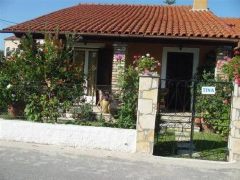 Villa Tina Acharavi  Exteriör bild