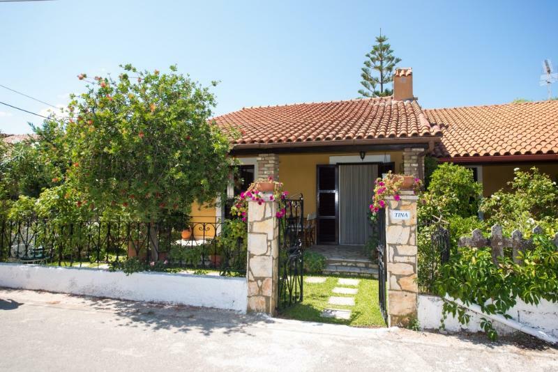 Villa Tina Acharavi  Exteriör bild
