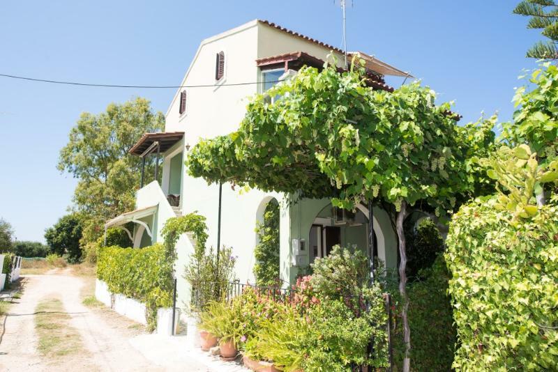 Villa Tina Acharavi  Exteriör bild